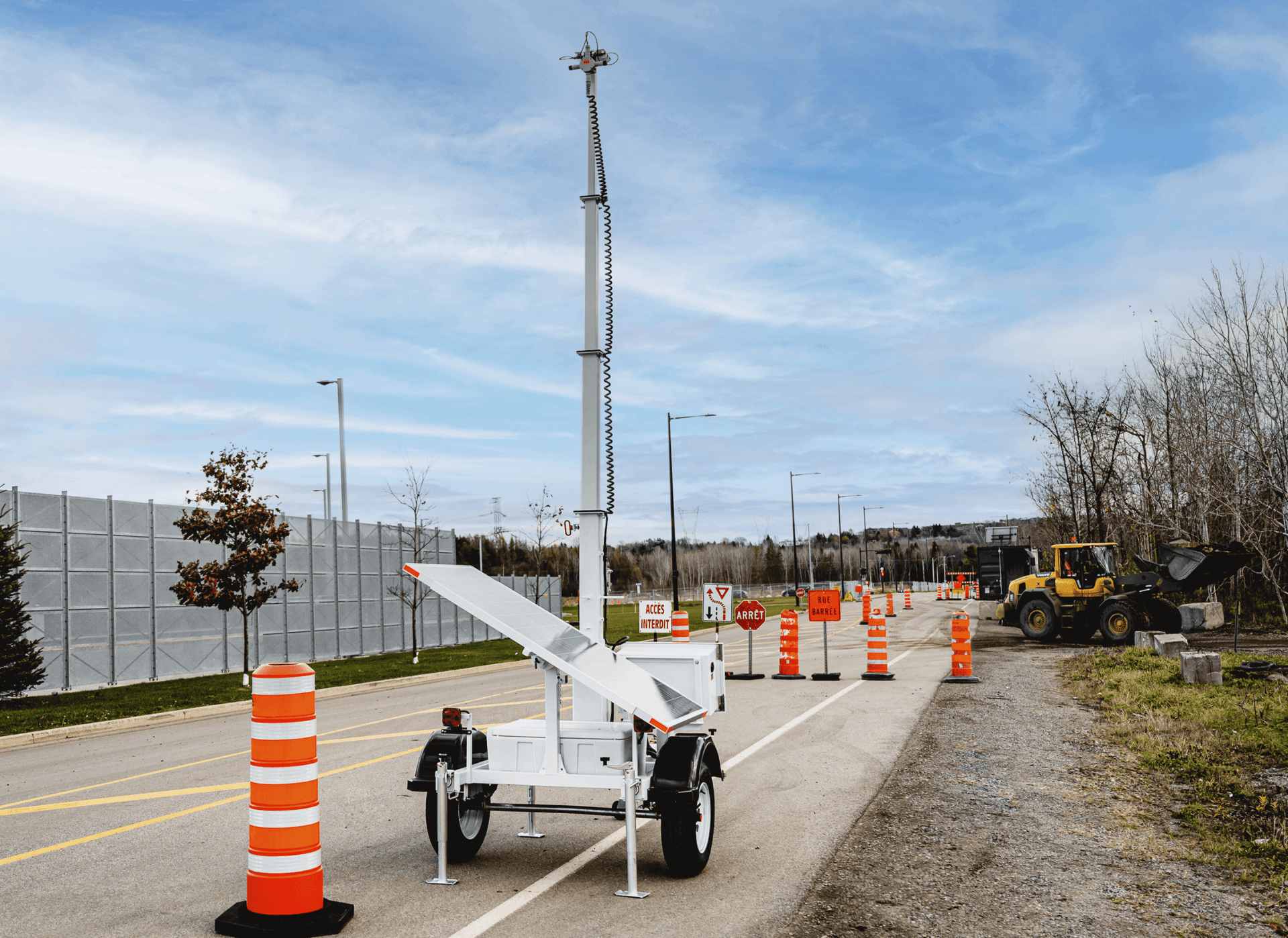 Mobile surveillance trailer